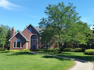 4860 Wolf Rd, Erie, PA 16505