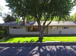 1605 SW 10th St, Hermiston, OR 97838