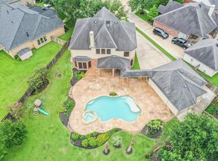 2202 Castell Manor Dr, Katy, TX 77494