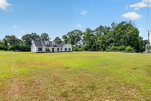 3rd image of 18580 Prine Rd