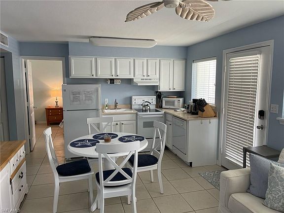 3rd image of 175 5th AVE S #9  (202)