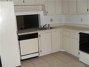 3rd image of 1341 Sussex Dr