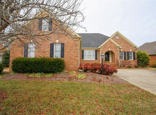 1028 Keswick Ln, Clemmons, NC 27012