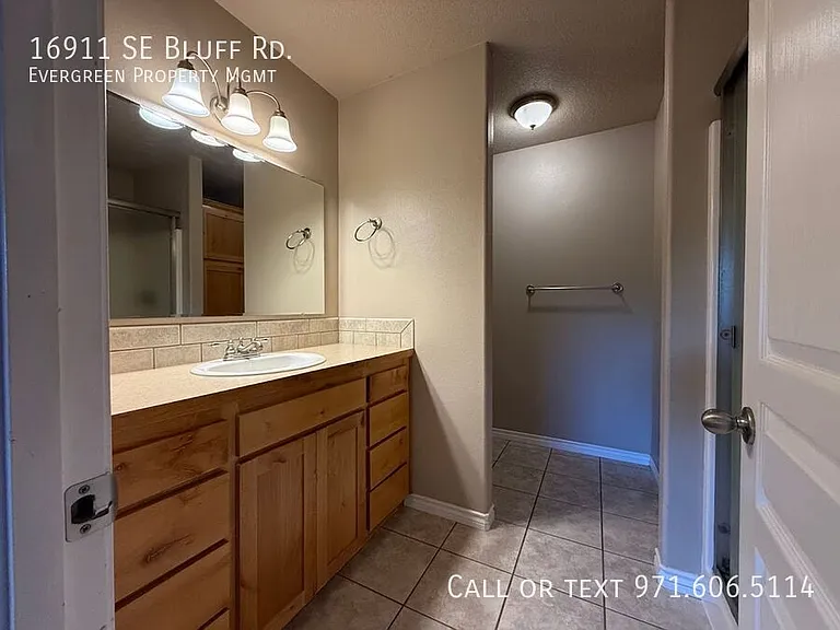 16911 SE Bluff Rd — Photo 27