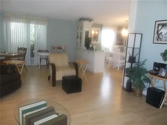 3rd image of 1119 Del Toro Dr