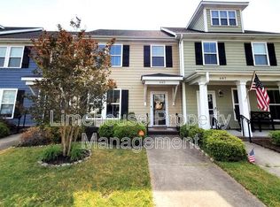 605 Mill Creek Pkwy #1, Chesapeake, VA 23323
