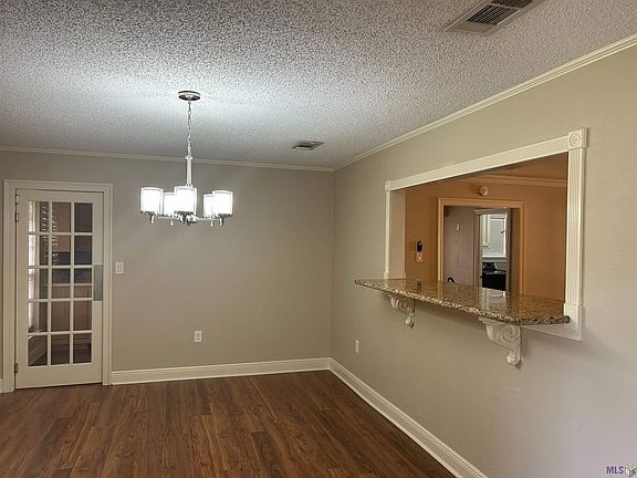5th image of 1323 Queen Cathy Dr