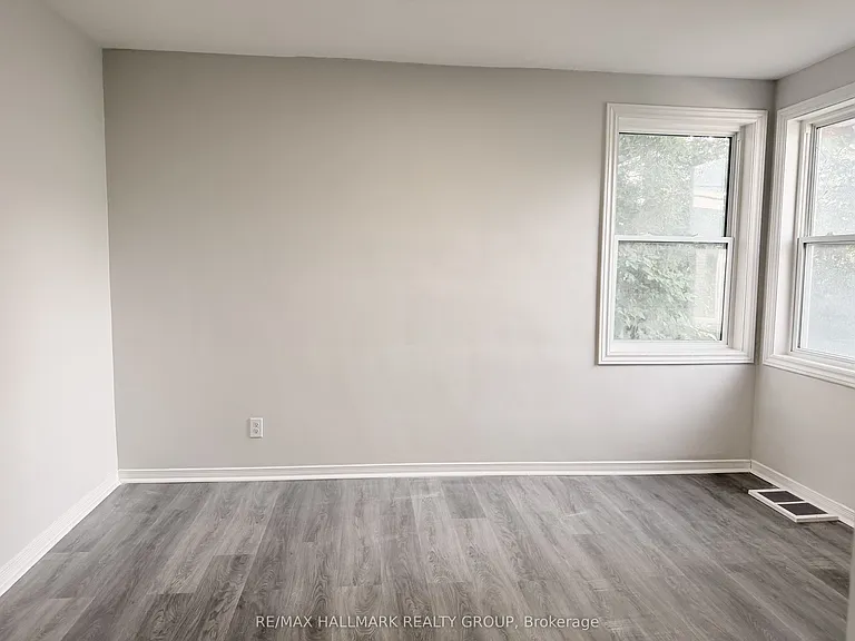 1262 Brookline Ave — Photo 9