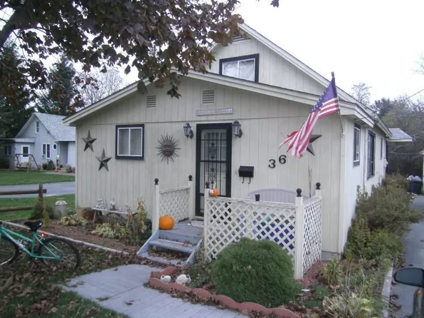 36 Halsey Ct, Plattsburgh, NY 12901