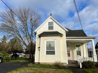 165 NE Jackson St APT A, Hillsboro, OR