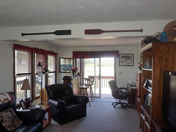 3rd image of 57 1st Ave