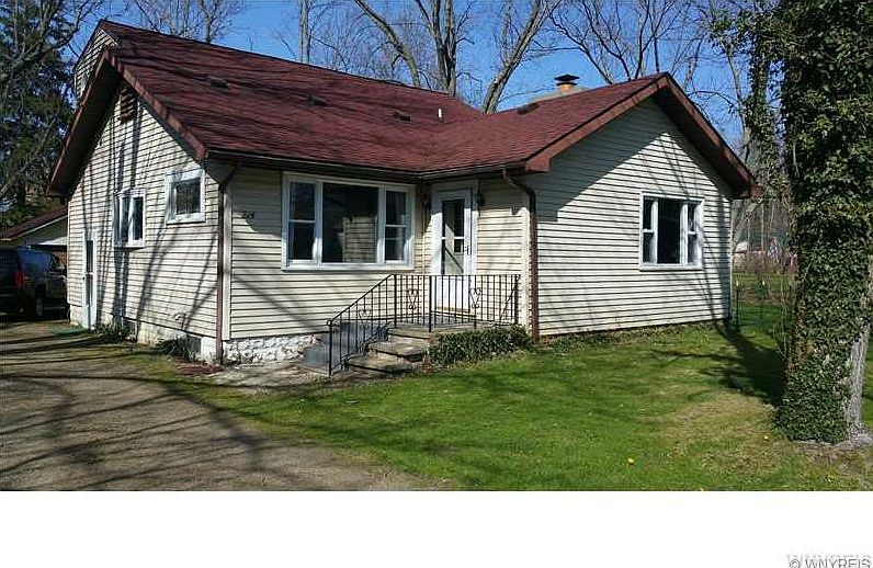 1st image of 214 Eisenhower Ave