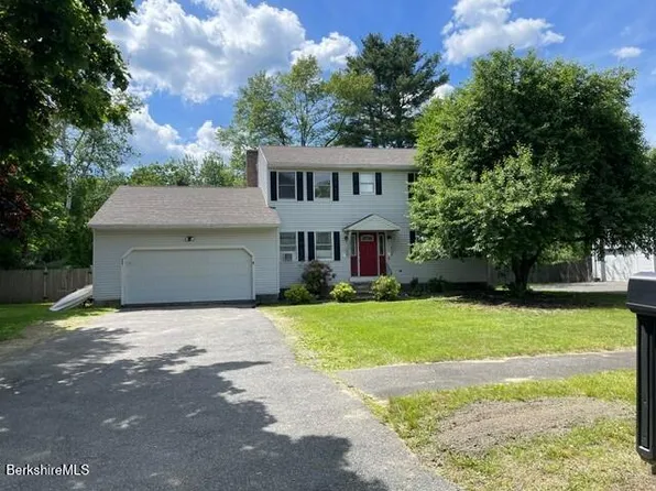 118 Winesap Rd, Pittsfield, MA 01201