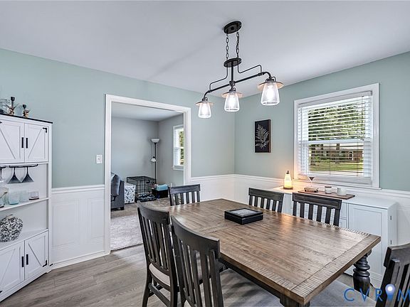 5th image of 4221 Whitebirch Dr