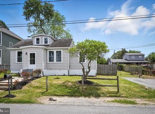 104 Queen Anne Rd, Glen Burnie, MD 21060