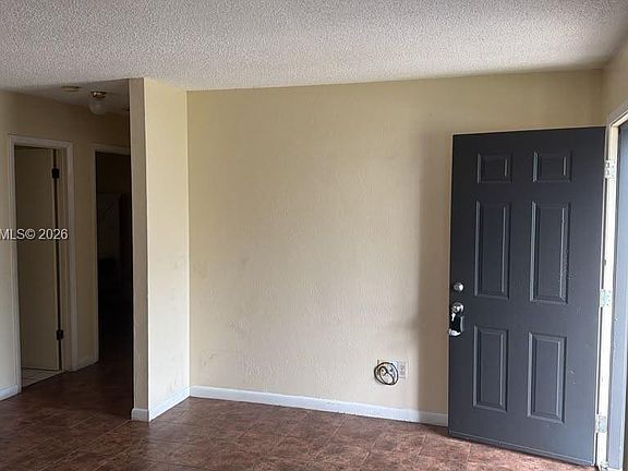2nd image of 421 Las Palmas Cir #0