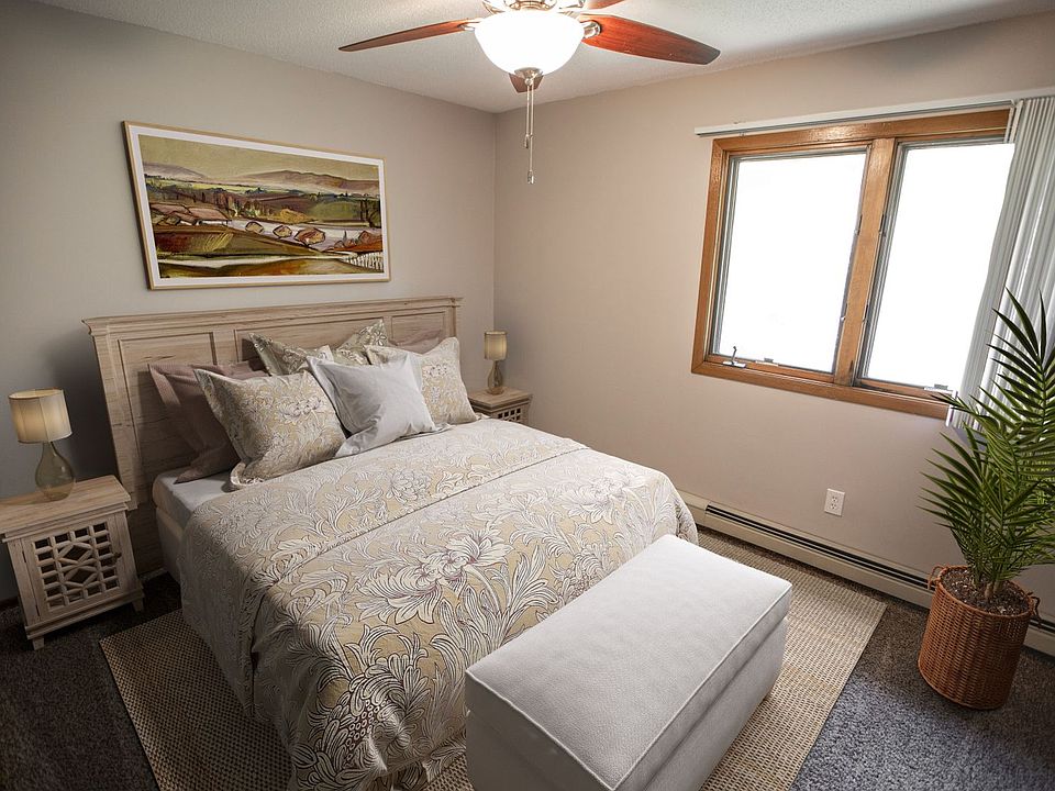 Woodridge Apartments 1960 Roosevelt Dr W Northfield MN Zillow