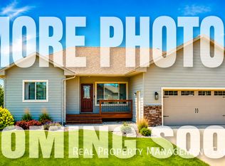 3917 S Linedrive Ave, Sioux Falls, SD 57110