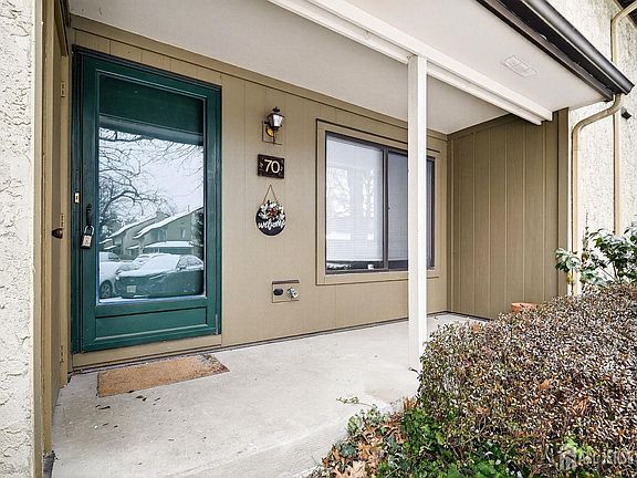 4th image of 70 Hampshire Dr