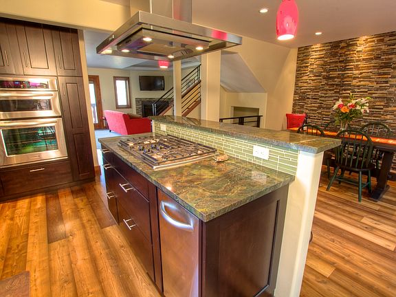 2nd image of 1350 Sandstone Dr Unit 6