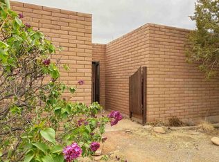 244 Rabbit Rd, Santa Fe, NM 87508