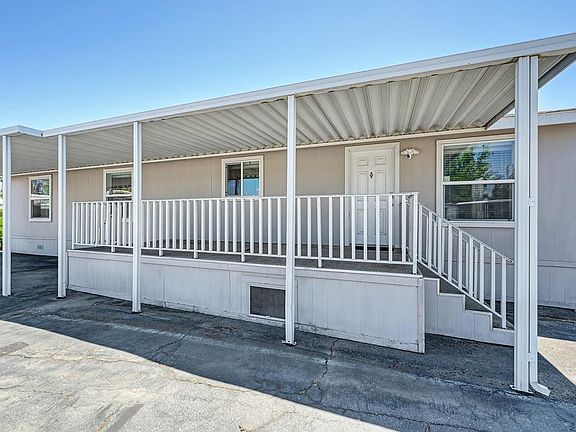 2nd image of 60 Saxton Cir