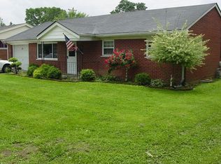 23 Robinson Dr, Lawrenceburg, IN 47025