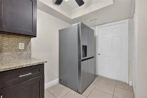 660 Royalty Ct — Photo 8