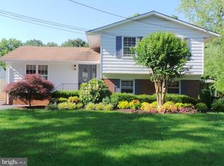 8813 Fort Hunt Rd, Alexandria, VA 22308