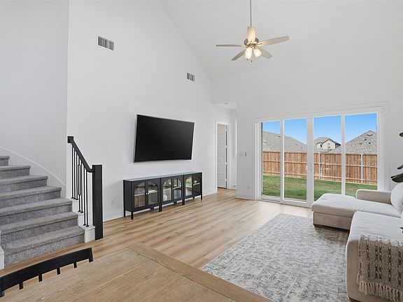 4th image of 4719 Honeysuckle Ct