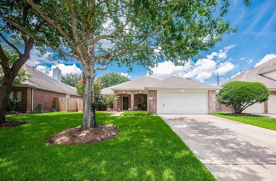 1st image of 21522 Cedar Cove Dr