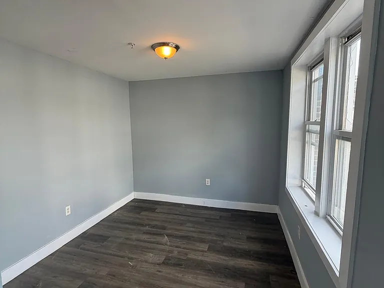 170 S Munn Ave #102 — Photo 5