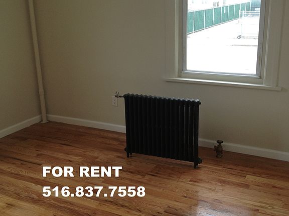 3rd image of 11804 Rockaway Beach Blvd APT 6