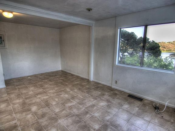 5th image of 9710 Spruce Ln #2