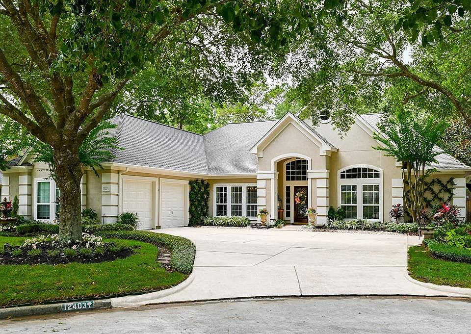 1st image of 12403 Pelican Isle Ct