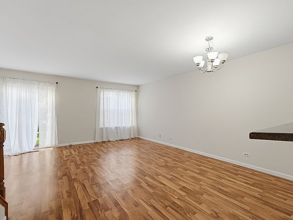 5th image of 184 W Hamilton Dr