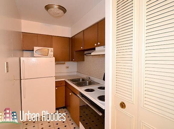 5th image of 541 W Briar Pl #Ua203