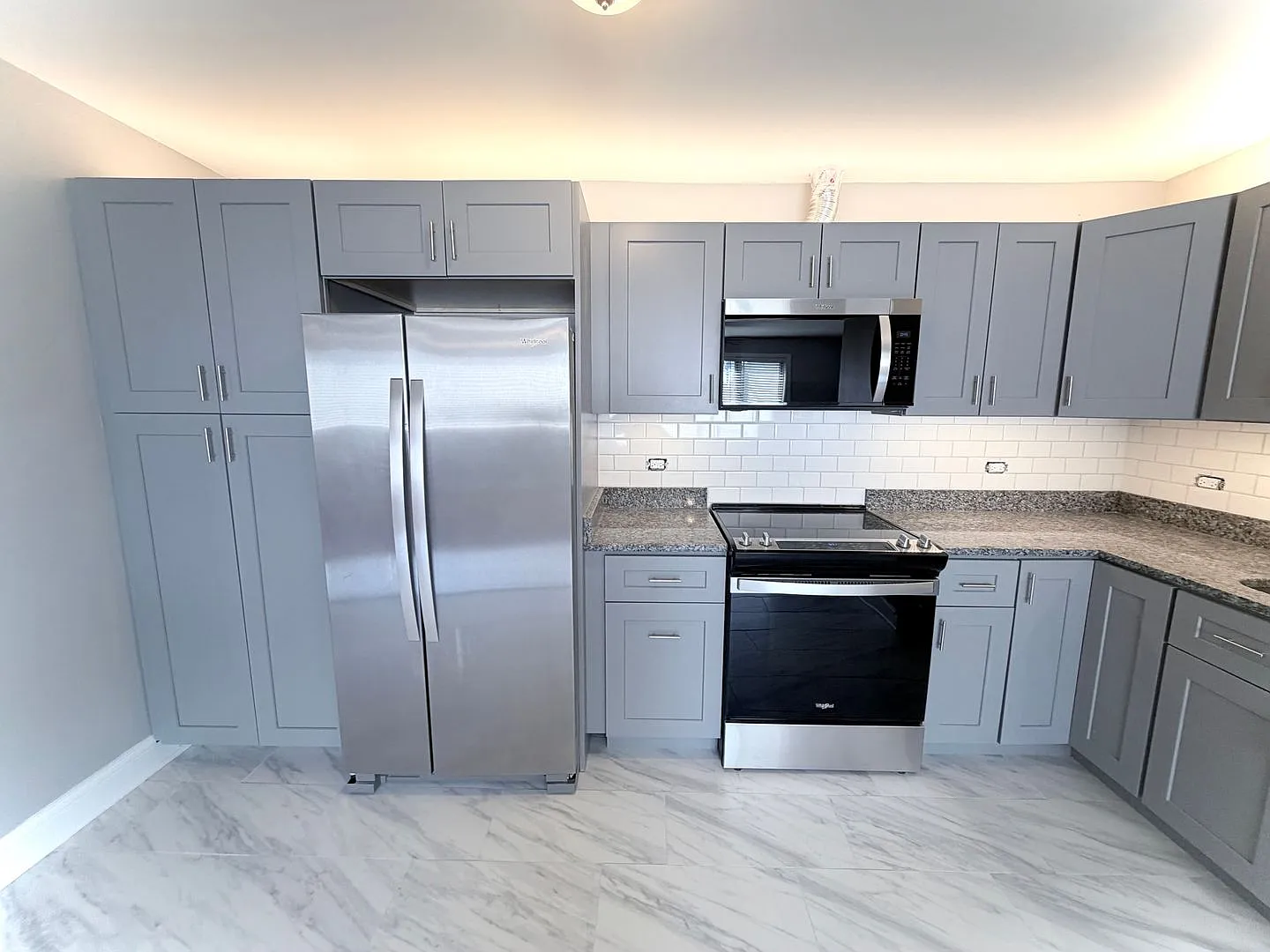 2069 North 18th Avenue — Photo 3