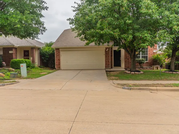 11812 Ponderosa Pine Dr, Fort Worth, TX 76244