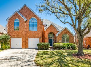 211 Sparrow Hawk Dr, McKinney, TX 75072