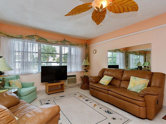 3rd image of 700 Antioch Ave APT 15