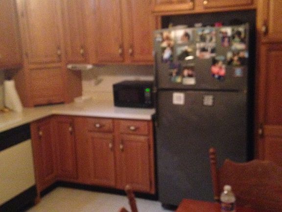 nice kitch., plenty of space