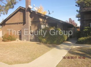 1090 N Jefferson St, Tulare, CA 93274