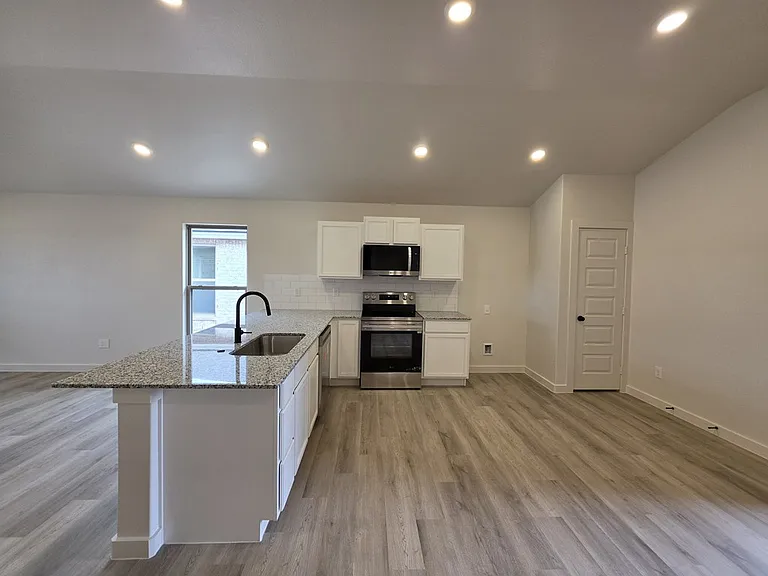 6220 Kingsville St — Photo 7