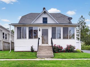 217 N Water St, Columbus, WI 53925