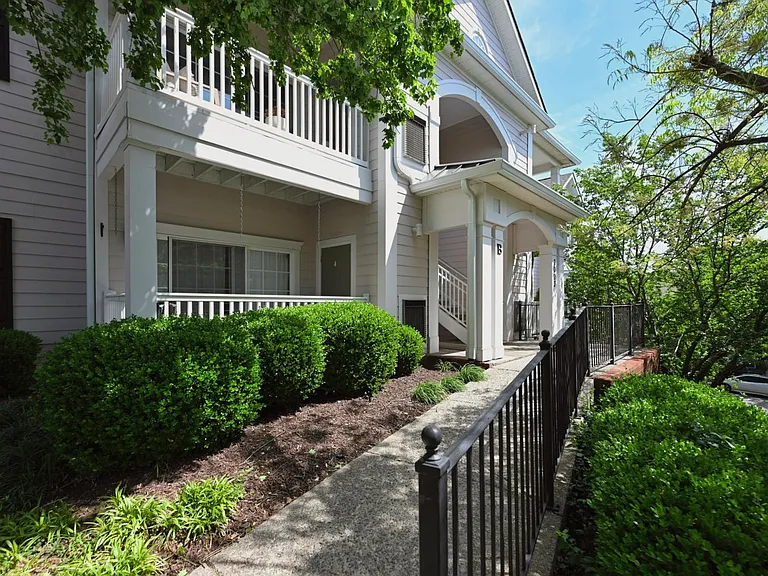 7003 Lenox Village Dr #B11 — Photo 3