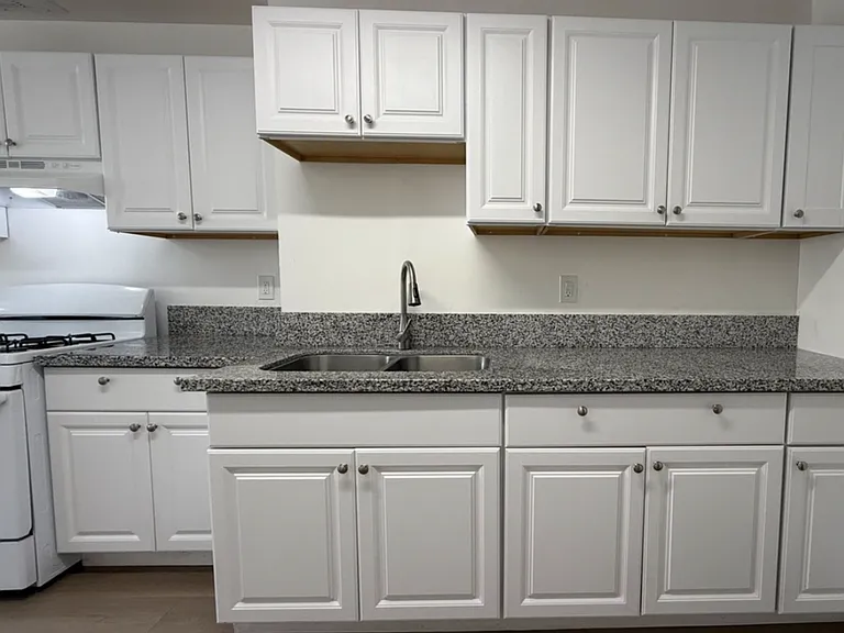 7339 Woodman Ave #1 — Photo 3