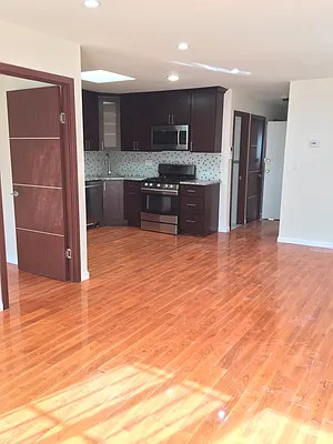 Rented by Green Home NY Realty LLC | media 21