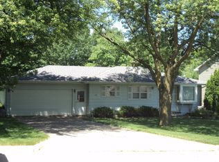 1833 Reed St, Grinnell, IA 50112