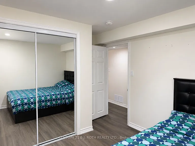 4 Pinecliff Cres #BASEMENT — Photo 10